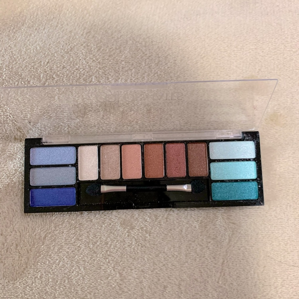 Colormates eyeshadow palette